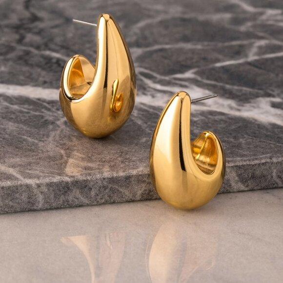 Anthropologie Jewelry - ANTHRO Petra Mini Drop 18K Gold Plated Earrings